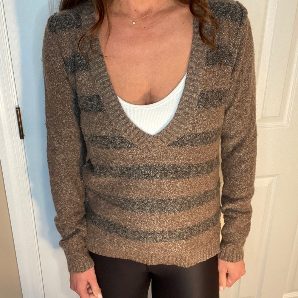 Yoon by Anthropologie v neck sweater
